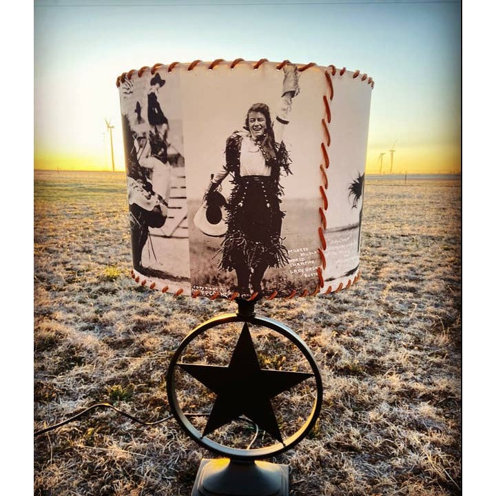 Red Dirt Ranch Clothing Company - Vente Abat-jours - Abat-jour tonneau Old West Cowgirls2