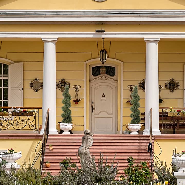 Larksilk - Wholesale Artificial Plant - Boxwood Spiral Topiary Uv Indoor Outdoor 4' Faux3