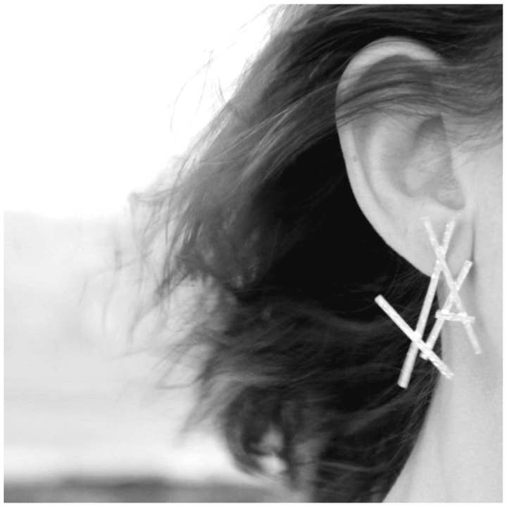 Lepa punca - Wholesale Dangle Earrings - Lea L Gold Earrings1