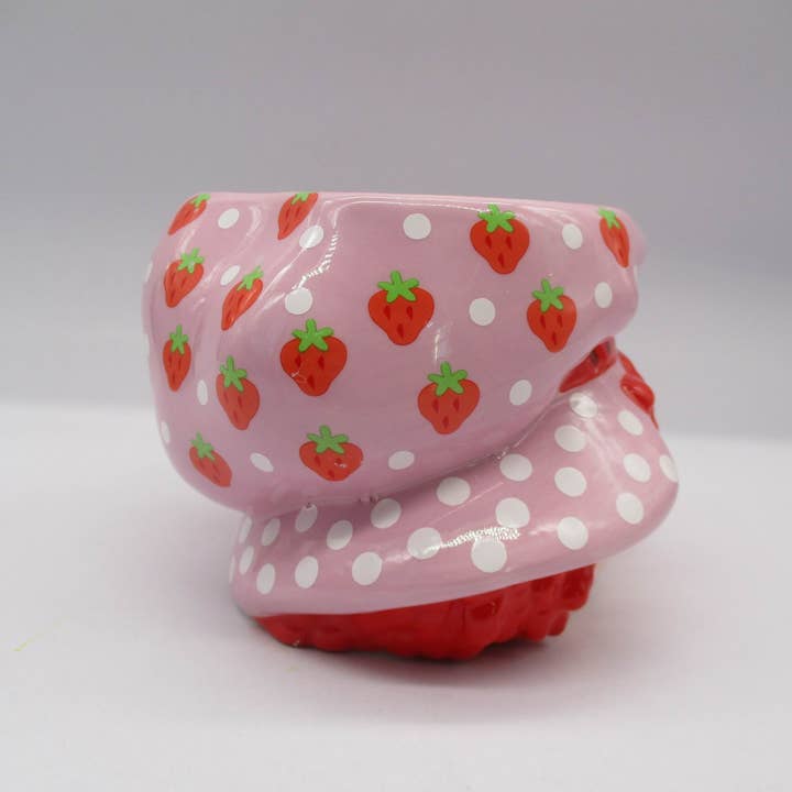 Silver Buffalo - Wholesale Coffee Mug - Strawberry Shortcake Head Ceramic 3D Sculpted Mug3