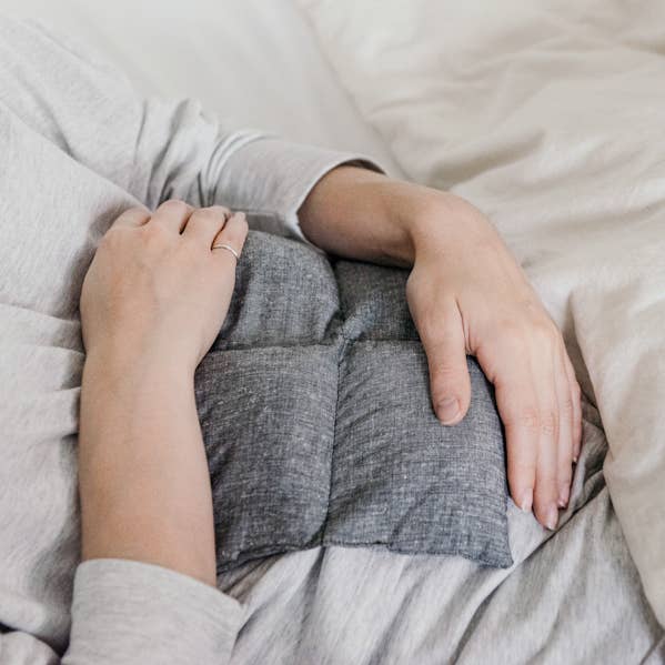 Squared heating pad (organic cotton) and other Purchase Wholesale achat pierre lithothérapie. Free Returns & Net 60 Terms on Faire trending on Faire.