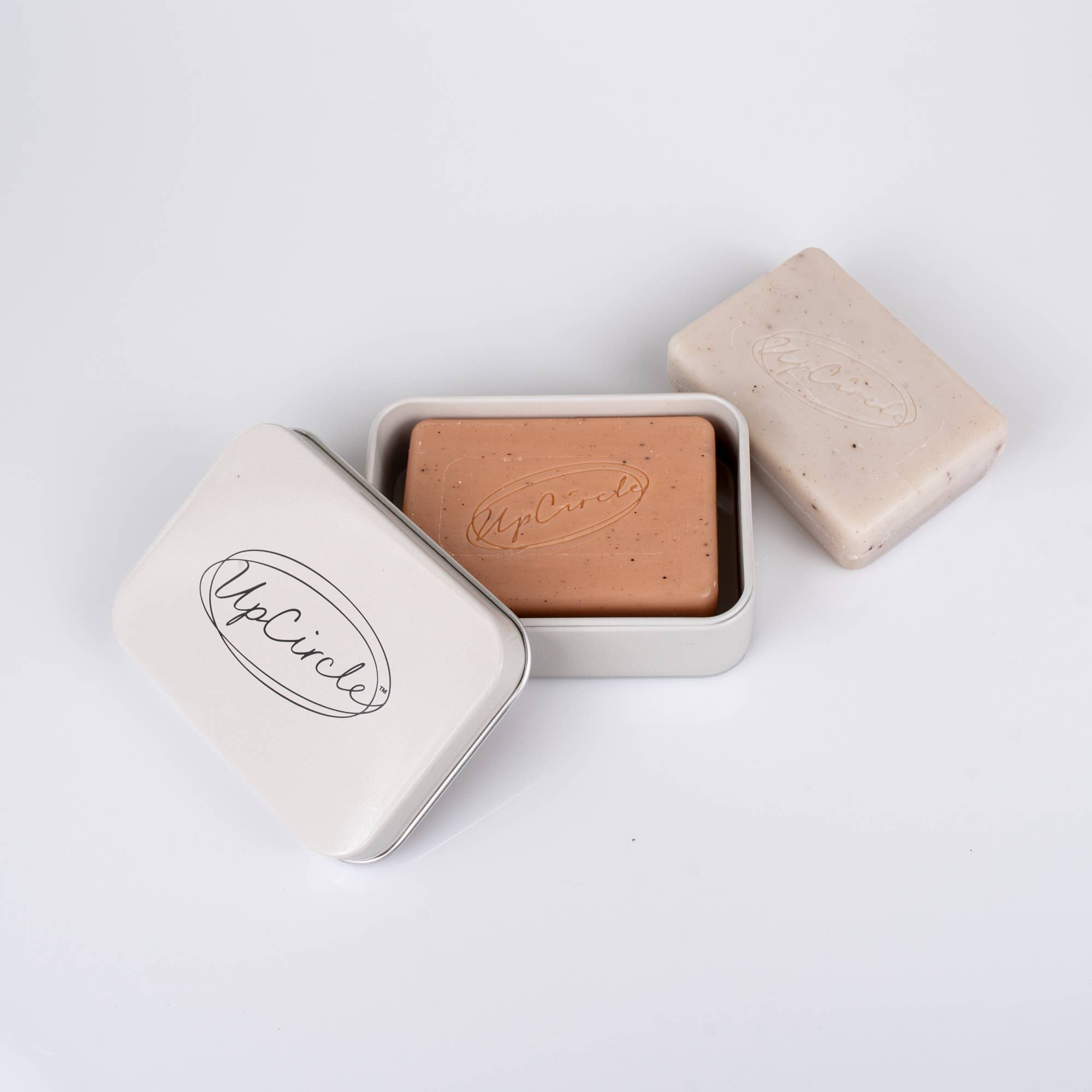 UpCircle USA - Wholesale Bar Soap - Plastic-free & rust-free Travel Soap Tin with drainage tray for holiday gifting3