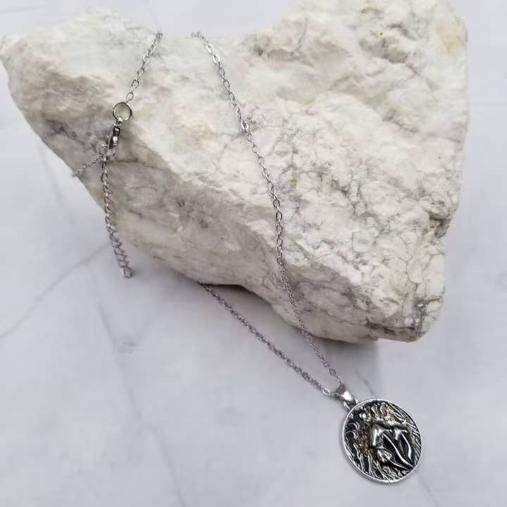 The Pretty Jewellery - Wholesale Pendant/Charm Necklace - Mystic Goth Moon Mushroom Necklace