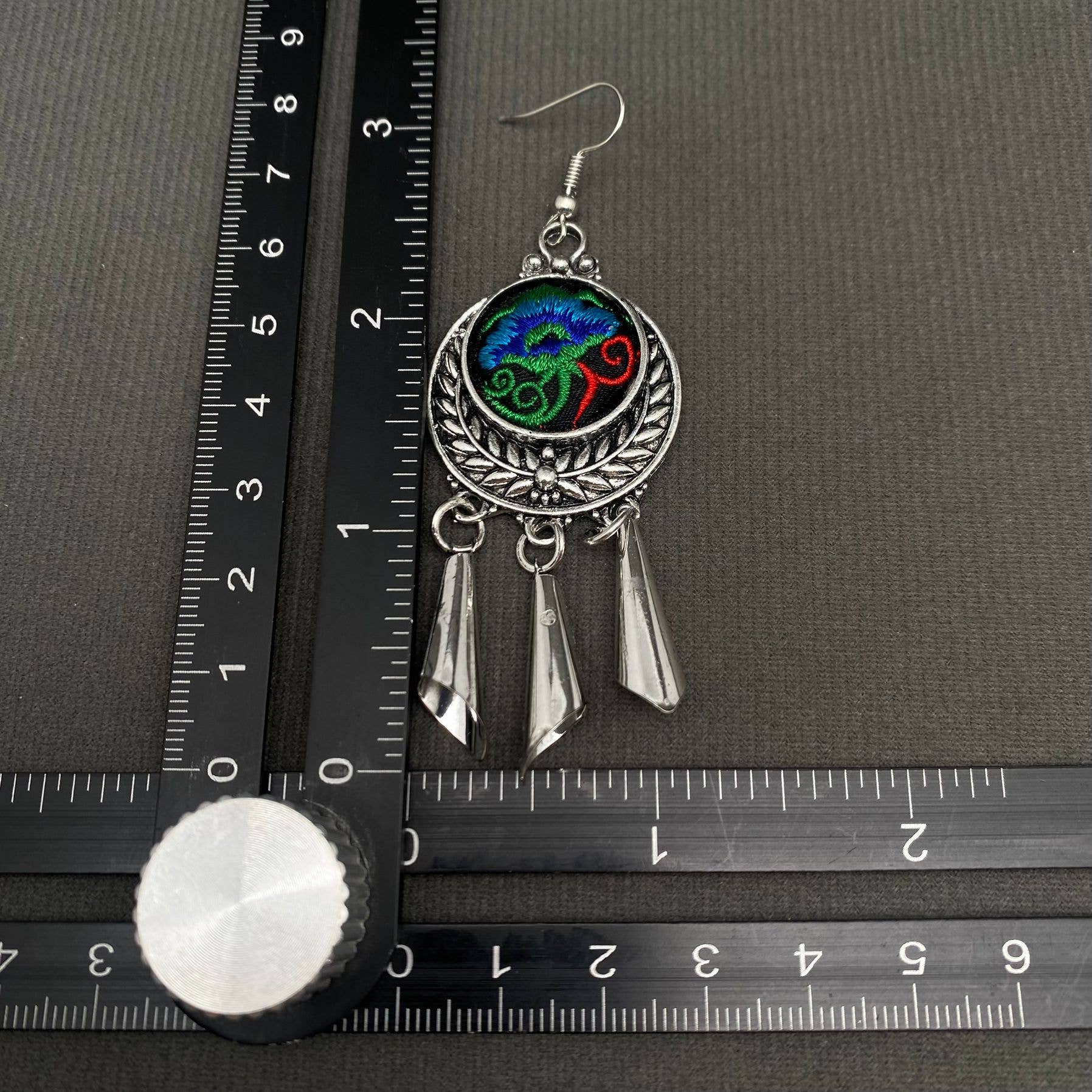 Mio Queena – wholesale Dangle earrings – Multi-style Vintage Woven Flower Pattern Ethnic Style Earrings19