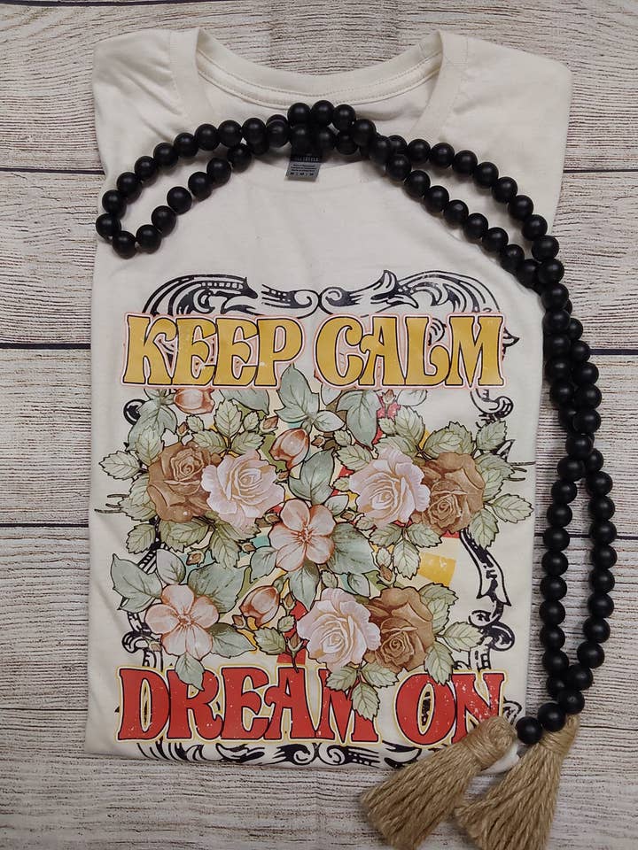Gardez votre calme, rêvez sur le t-shirt pour la vente par Wanderlust Designs Wholesale