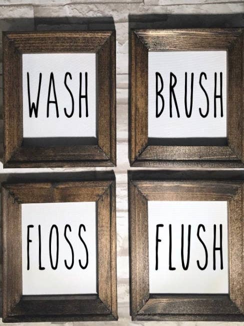 Brosse de lavage Floss Flush Décoration Maison Salle de Bain Toile Encadrée pour la vente par Works of Panglossian