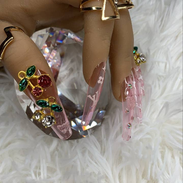 PRESSEDONCLASSY - Wholesale Press-on/fake nails - Cherry Insides2