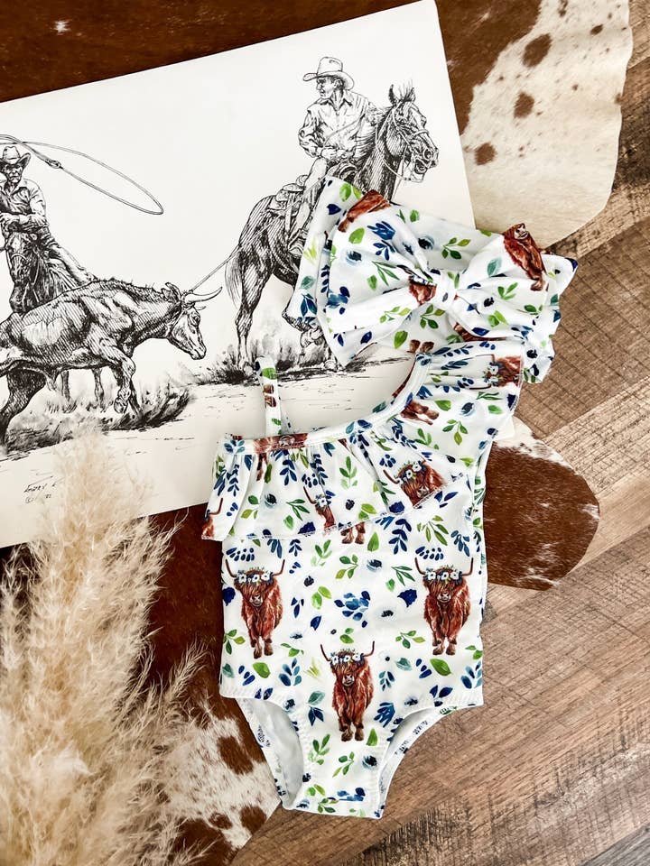 Bañador Highlander Azul Floral para venta al por mayor de Arrow F Apparel