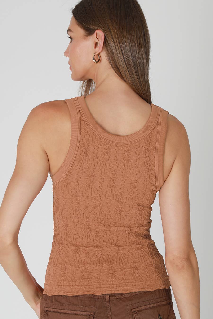 NIKIBIKI – Tops – Mulher por atacado – NS8458 - Top de Alças Reversível com Textura Rendilhada7