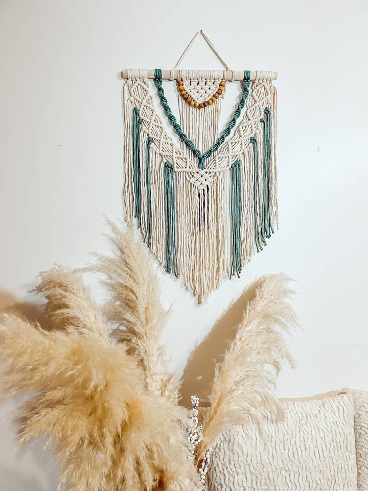 Boho moderne macramé wandhanger met kralen voor slaapkamer voor wholesale door Naorvi Macrame