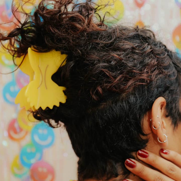 The Peach Fuzz - Wholesale Hair Accessories Set - Women's - Farfalle Pasta Hair Claw2