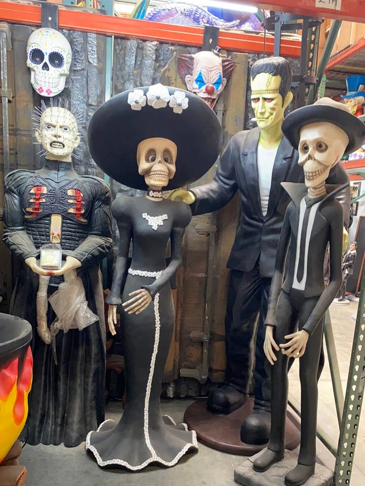 LM Treasures - Wholesale Costume - Unisex - Frankenstein Life Size Statue10