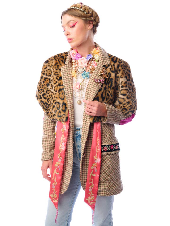 Aratta | Women's Fashion - Wholesale Blazer - Women's - Diana Beige Floral Blazer | Plaid Blazer | Flowery Jacket33