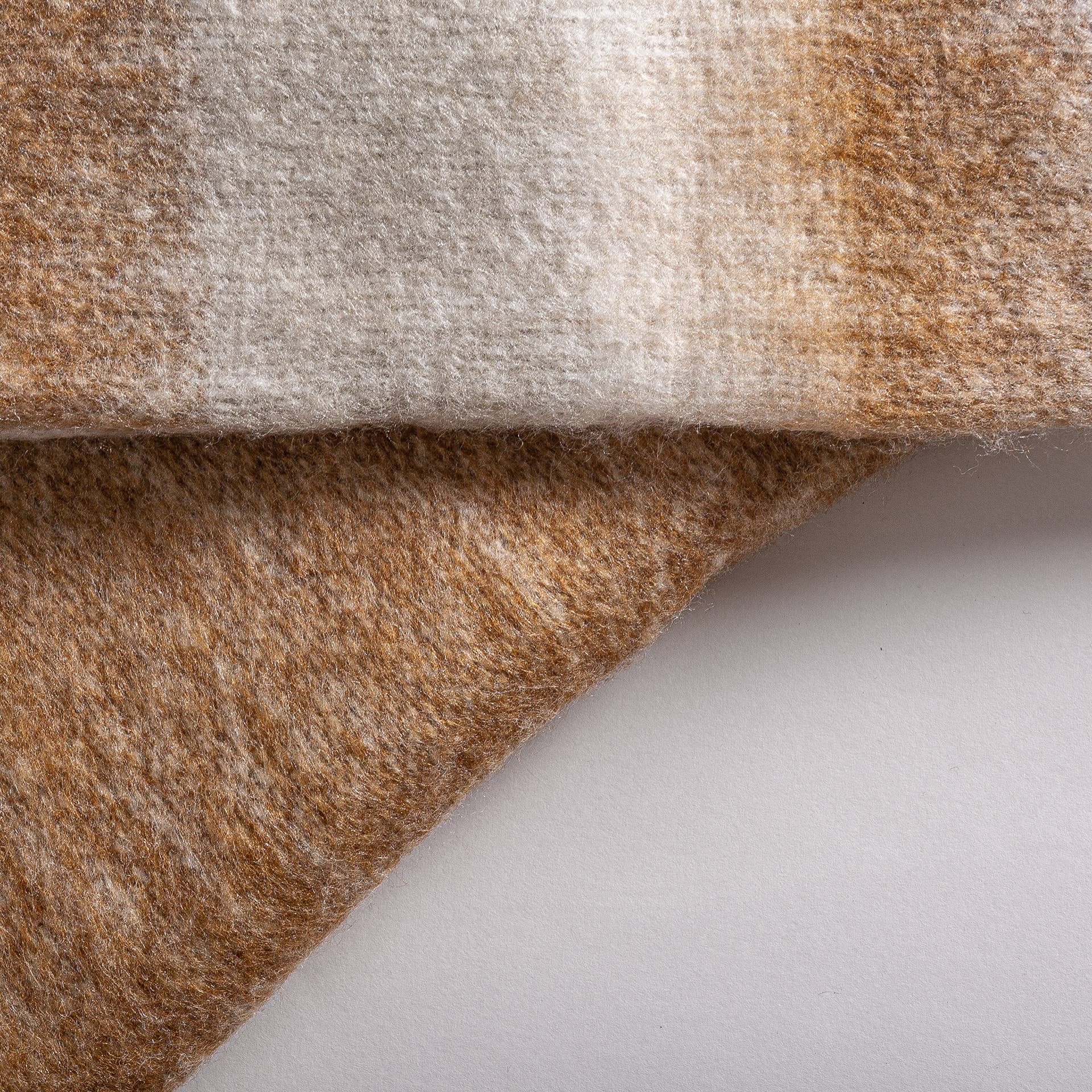 Kodu - Venta al por mayor Mantas de sofá - Plaid Dione, De Poliéster, Tonos En Marrón, De 125X160X1Cm4