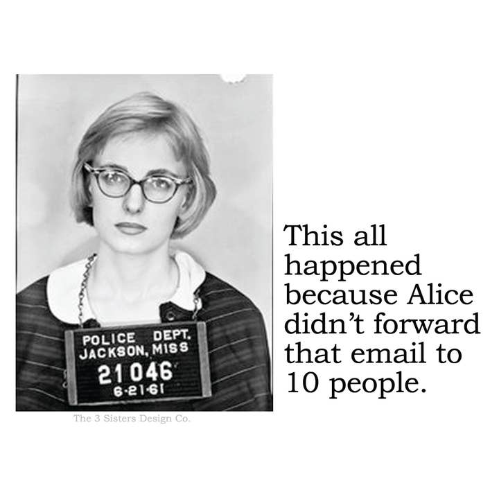 BIG HOUSE Aufkleber! Das alles ist passiert, weil Alice es nicht getan hat.. für den Großhandel von The 3 Sisters Design Co.