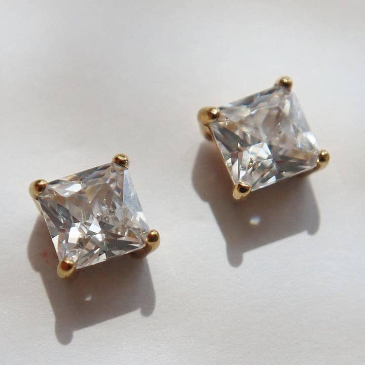 Clous carrés CZ pour la vente par JESSA Jewelry