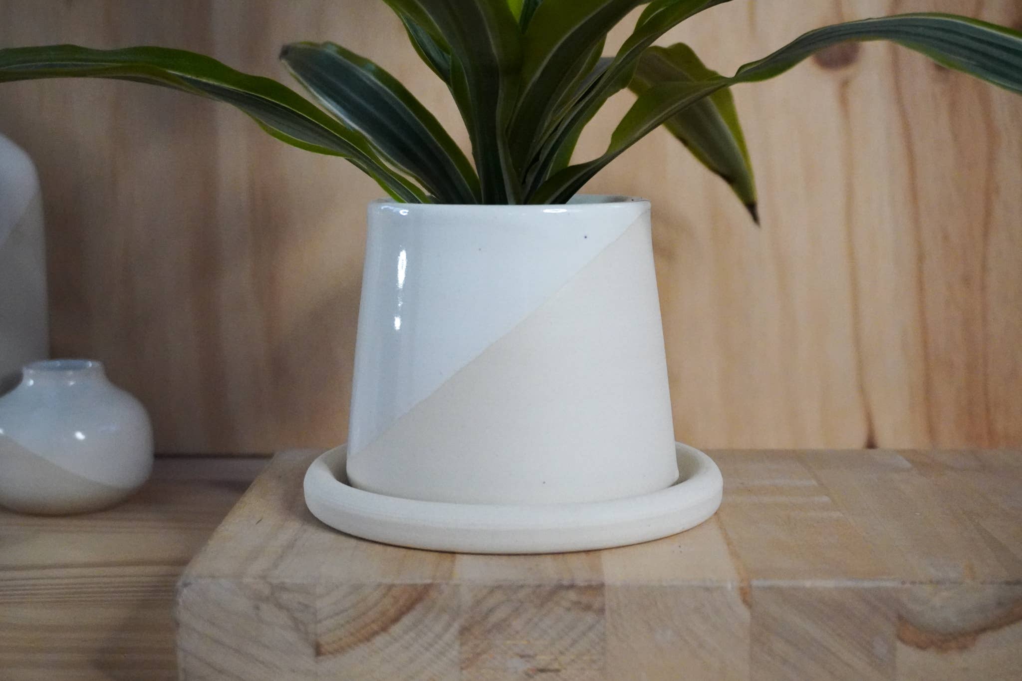 Shelby Page Ceramics - Wholesale Plant Pot - Small Planter with Tray - Core Glazes0