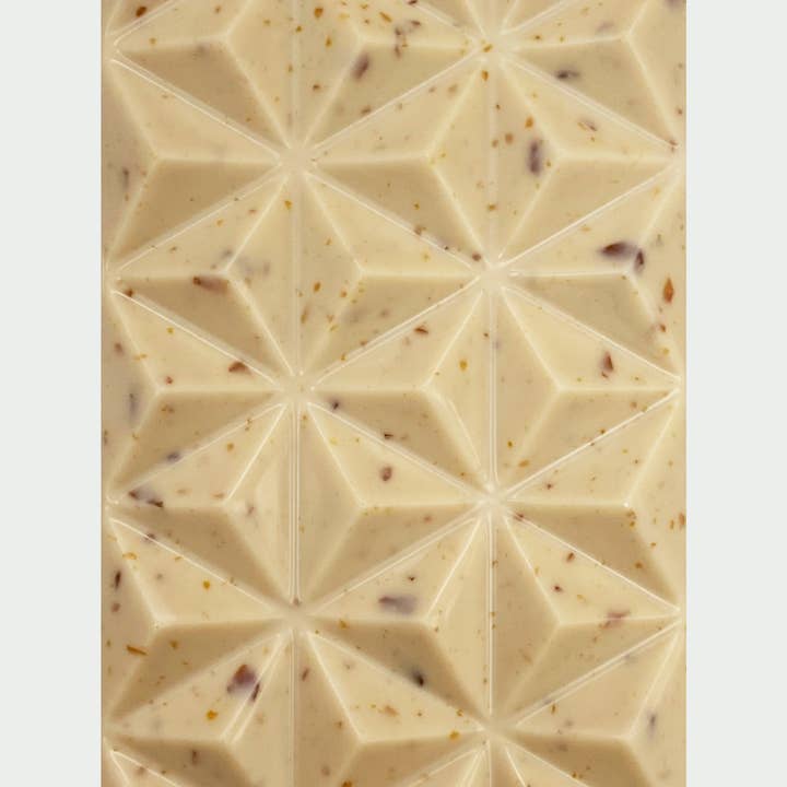 Deux Cranes - Wholesale Chocolate Bar - Creme Brûlée Chocolate1