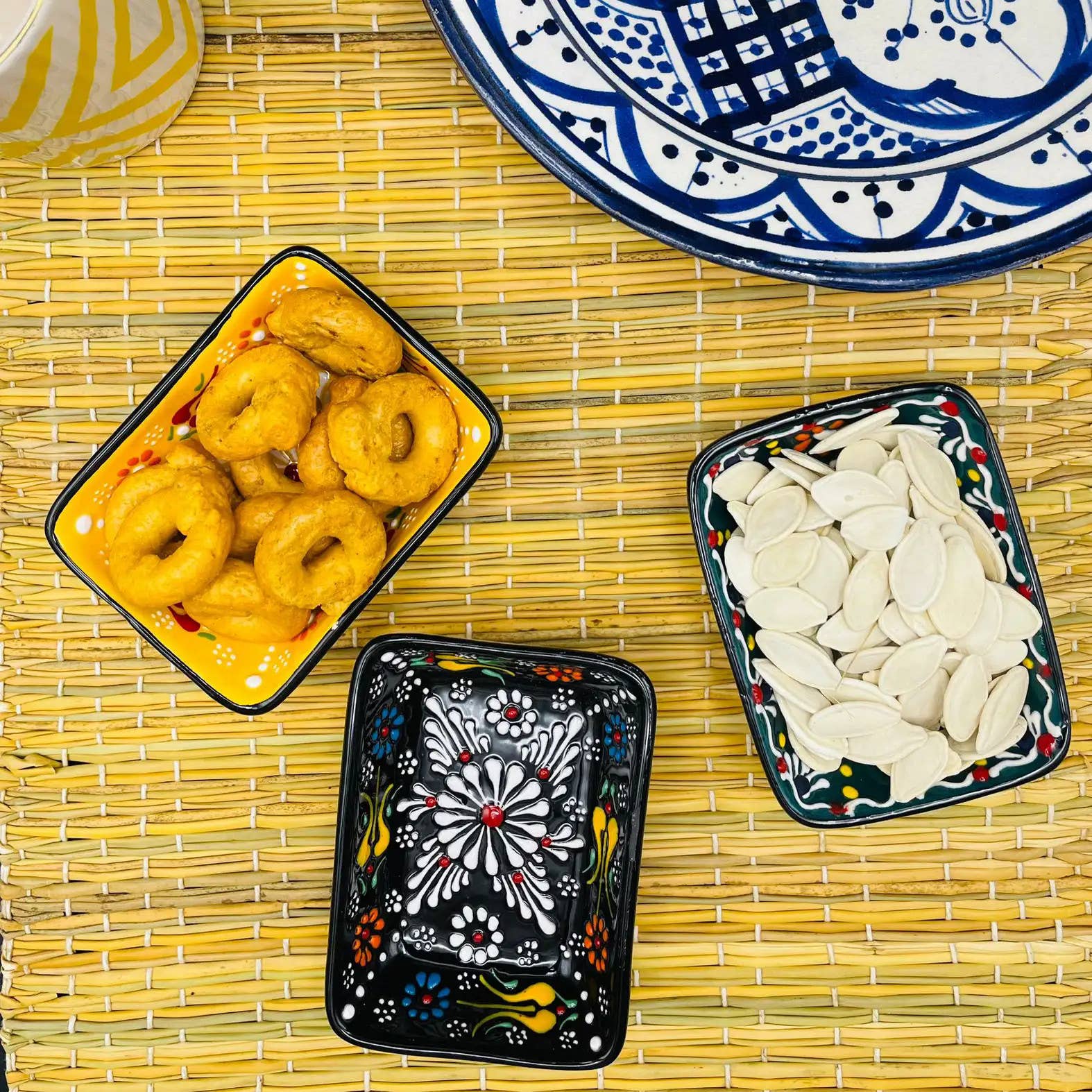 Etnico del Mondo - Wholesale Decorative Plate/Dish/Bowl - Pair of Turkish Ceramic Bowls Relief-Ethnic Craftsmanship3