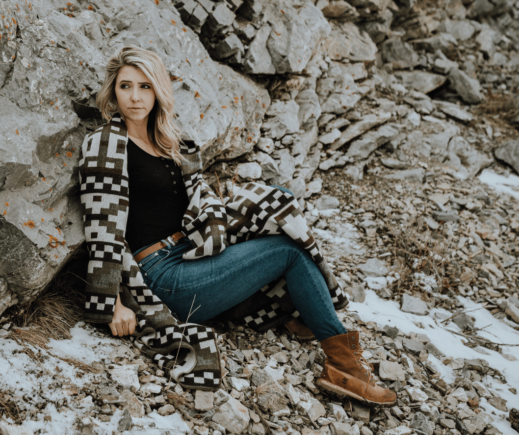 Meraki Movement - Wholesale Bedding Blanket - 50 Shades of Grey Large Alpaca Blanket3