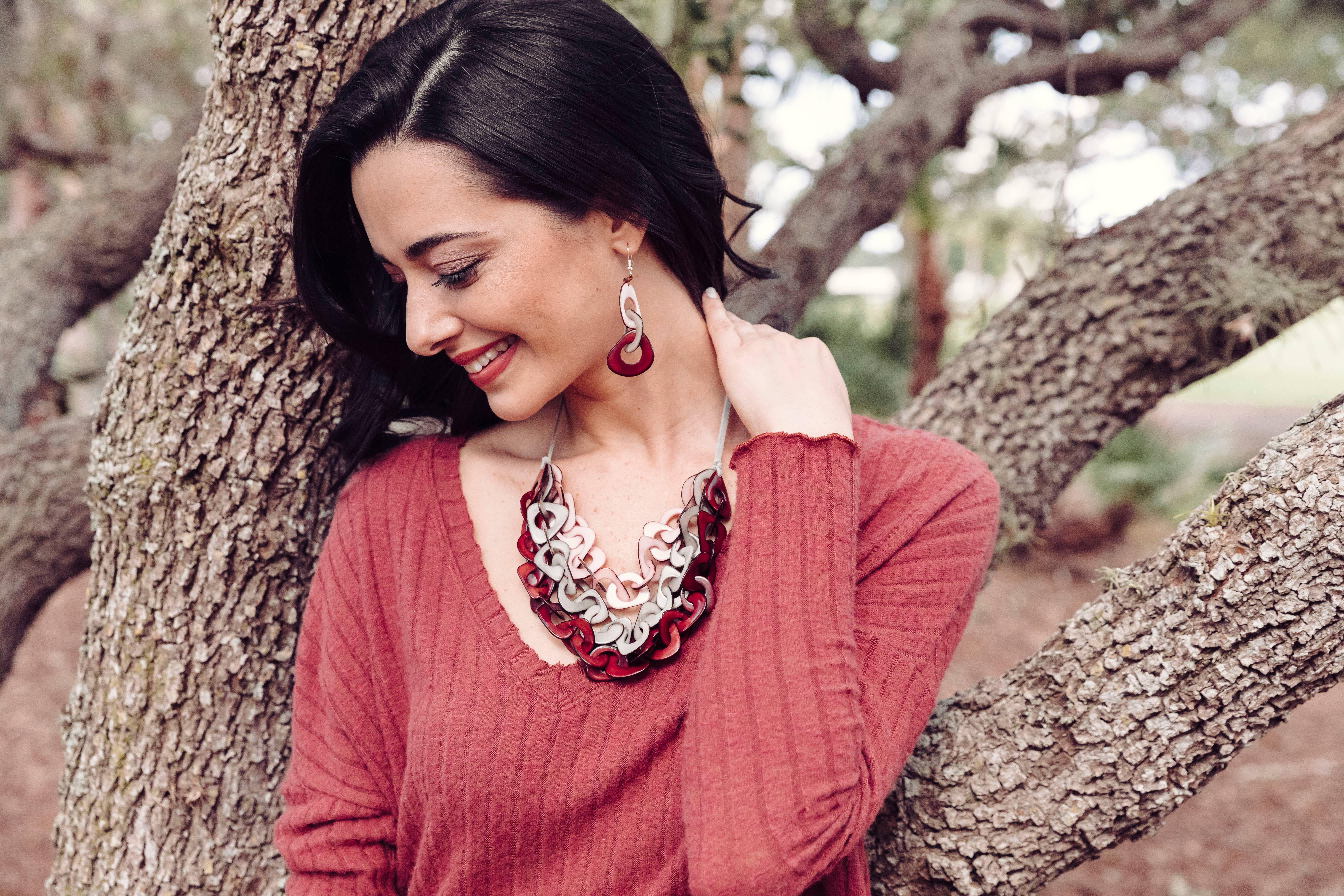 Organic Tagua Jewelry - Vendita all'ingrosso Collane a bavaglio - Collana Vero7