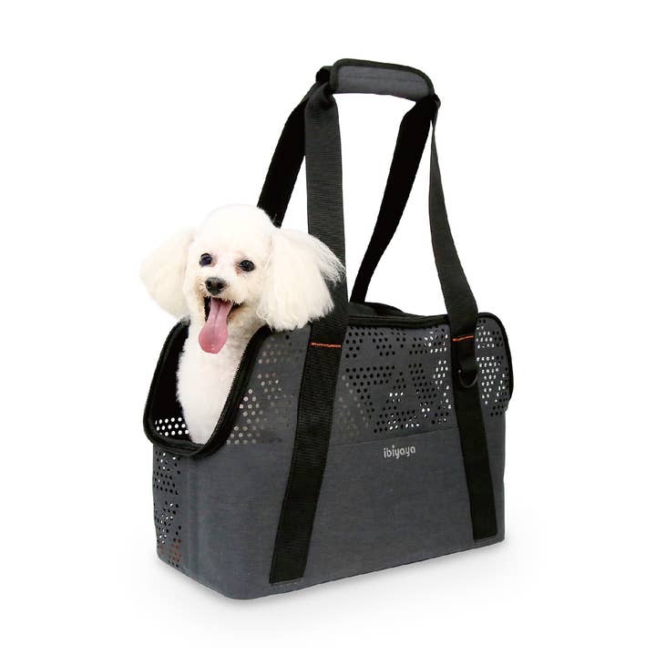 Breezy Wanderer Fur-Free Pet Tote Bag
for wholesale by Ibiyaya