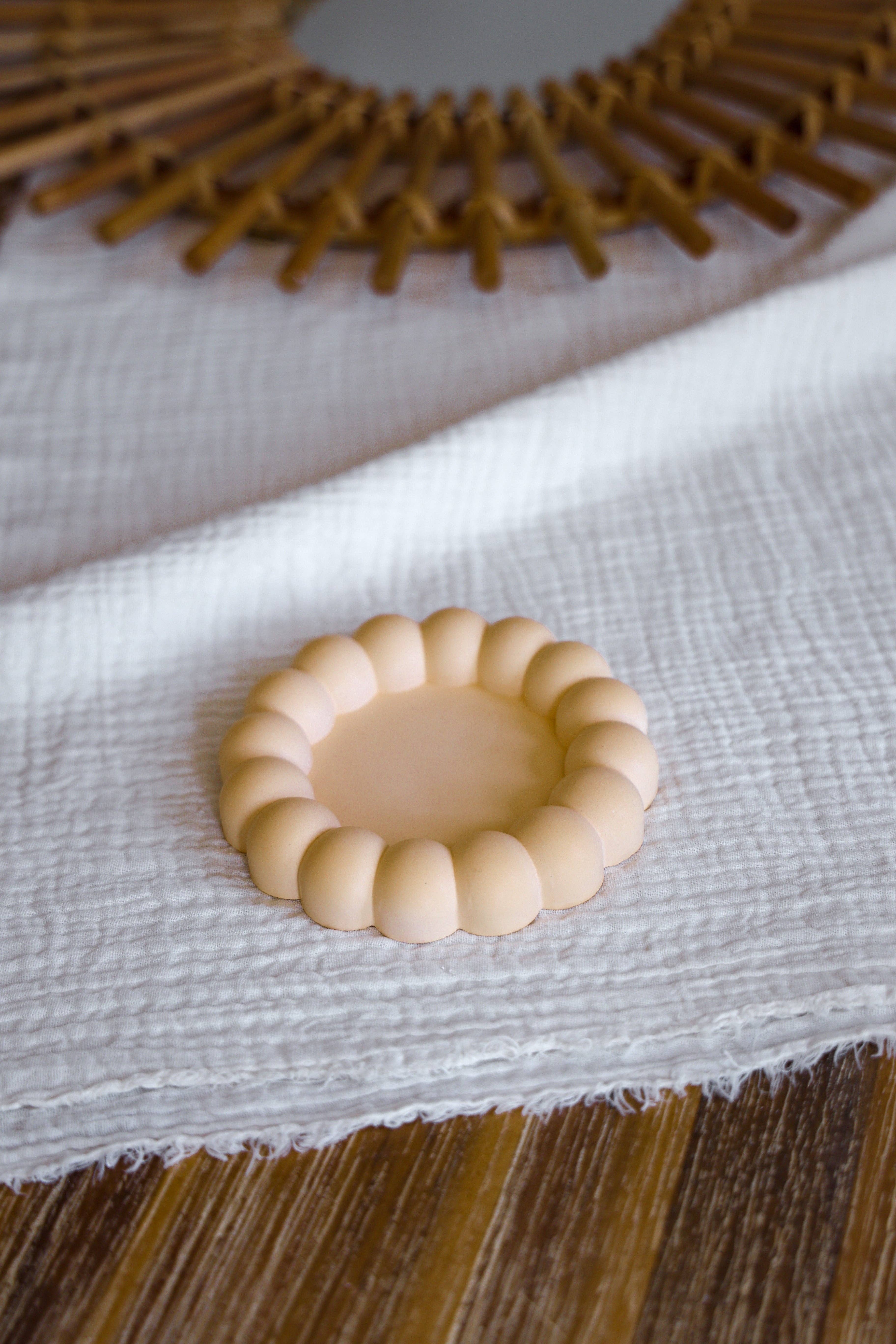 Niki Candle - Vendita all'ingrosso Portagioie - Vassoio rotondo con bordo a bolle - fatto a mano6