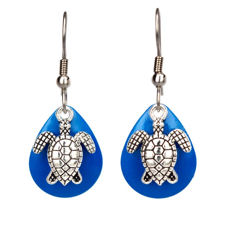 Boucles d'oreilles en forme de tortue de mer bleue, bijoux de plage, pour la vente par Eye Catching Jewelry