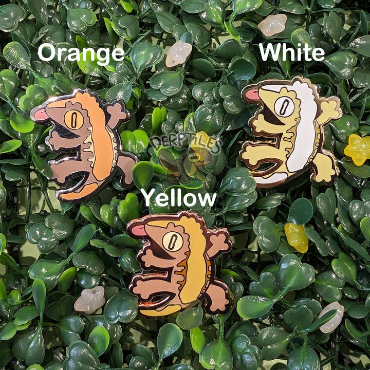 Derptiles - Wholesale Lapel Pin/Button - Crested Gecko Enamel Pin4