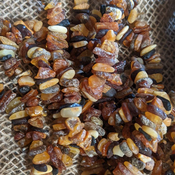 Brombie - Wholesale Beaded Bracelet - Adult genuine Baltic Amber healing stretch bracelet