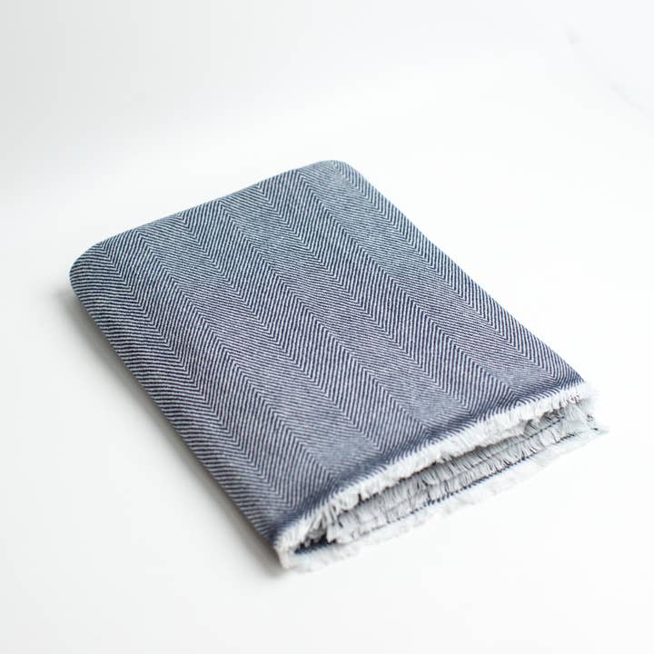 ART HIMALAYAN TRADING LTD - Wholesale Throw Blanket - Cashmere Reversible Luxury Blanket Travel Throw 56X 90" #IDP