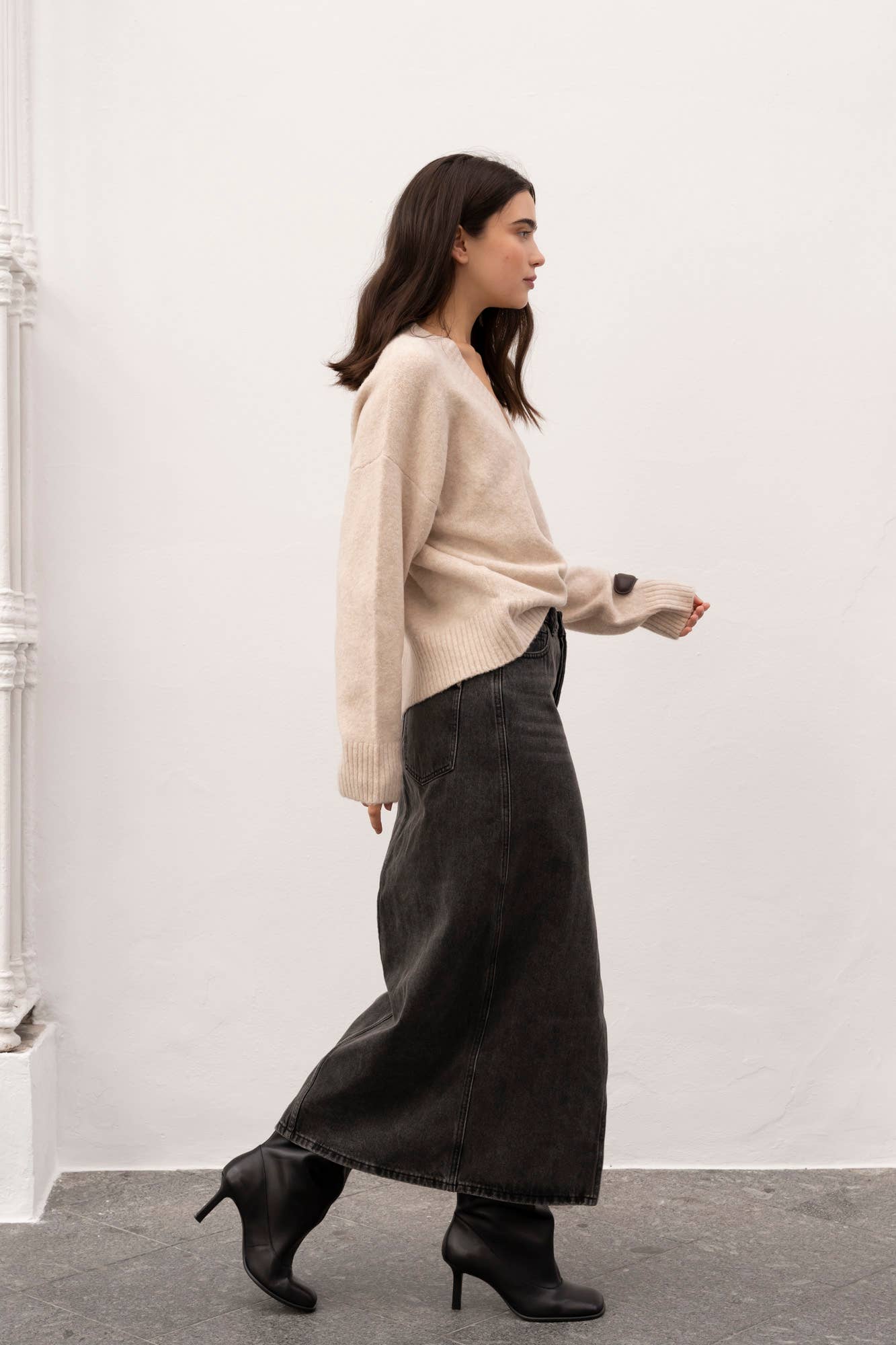 Javier Teruel García - InfinityWear - Wholesale Knit Sweater - Women's - OVERSIZED KNIT JERSEY7