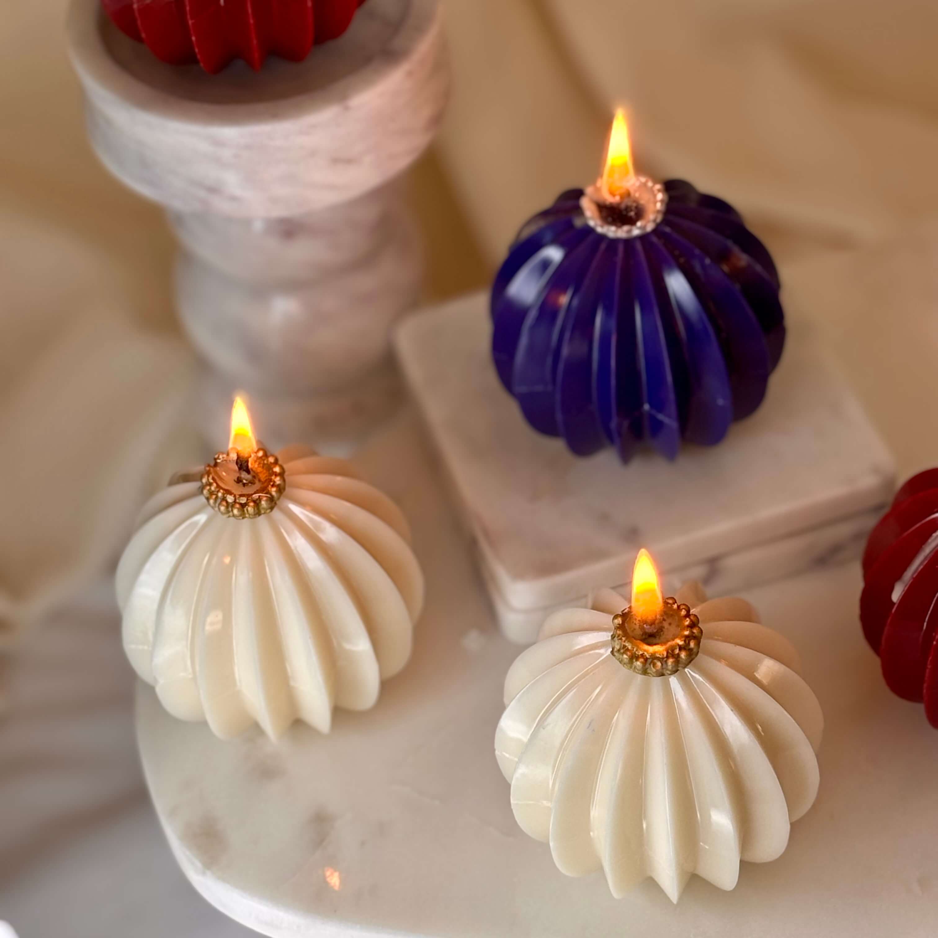 OH MY BOX – wholesale Pillar candle – Holiday Round Candle | Cozy Home Christmas Gift7