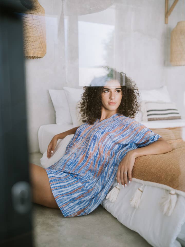 Tunic Cover-Up Blue White Red for wholesale by Mahisi