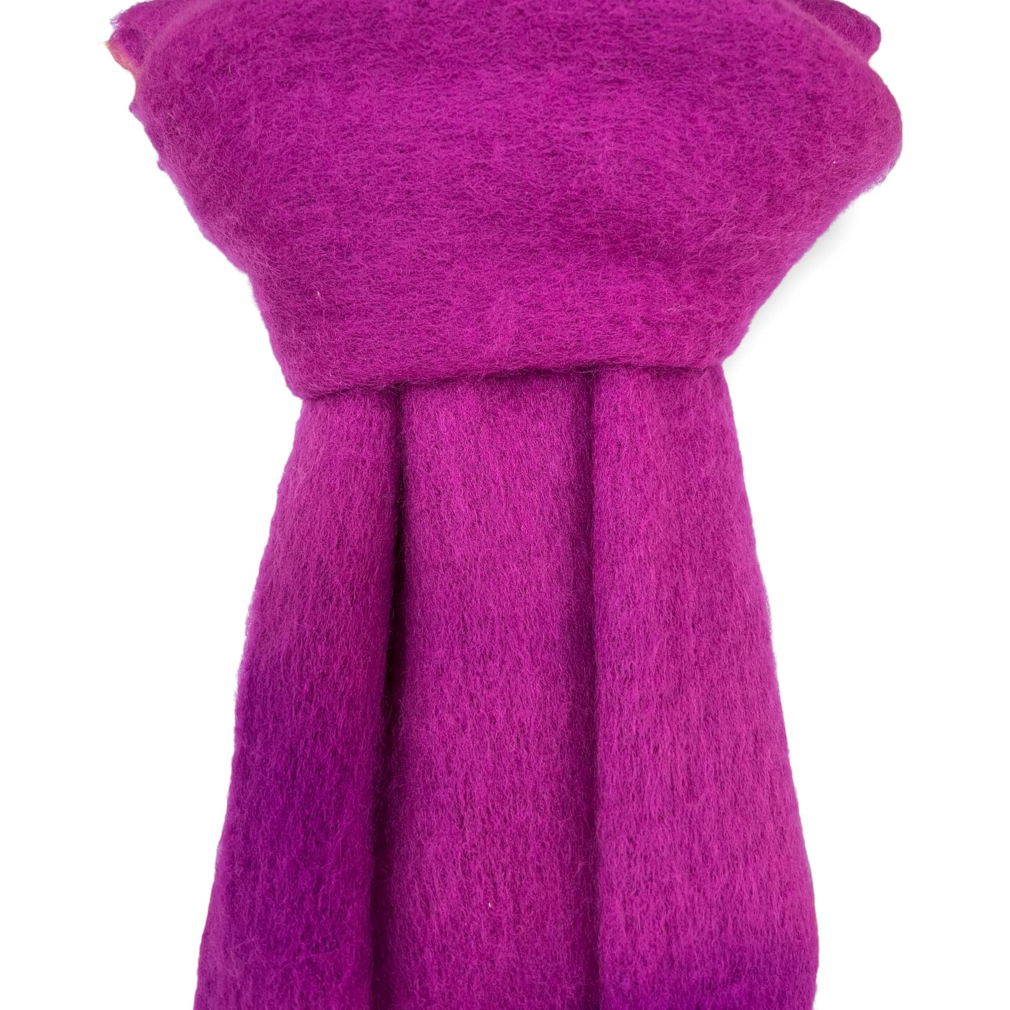 London Scarves - Wholesale Scarf - Women's - Plain chuncky fluffy scarf12