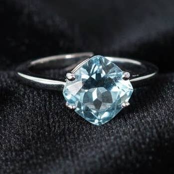 Natuurlijke Blauwe Topaas Kussen Geslepen Verstelbare Solitair Ring voor wholesale door Aromatik Australia