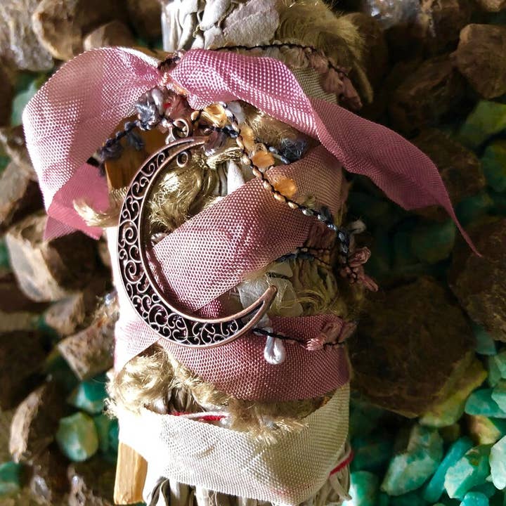 Bodhi Leaf Market - Wholesale Sage Bundle - High Vibration Moon Sage Bundle, Gift Sets
