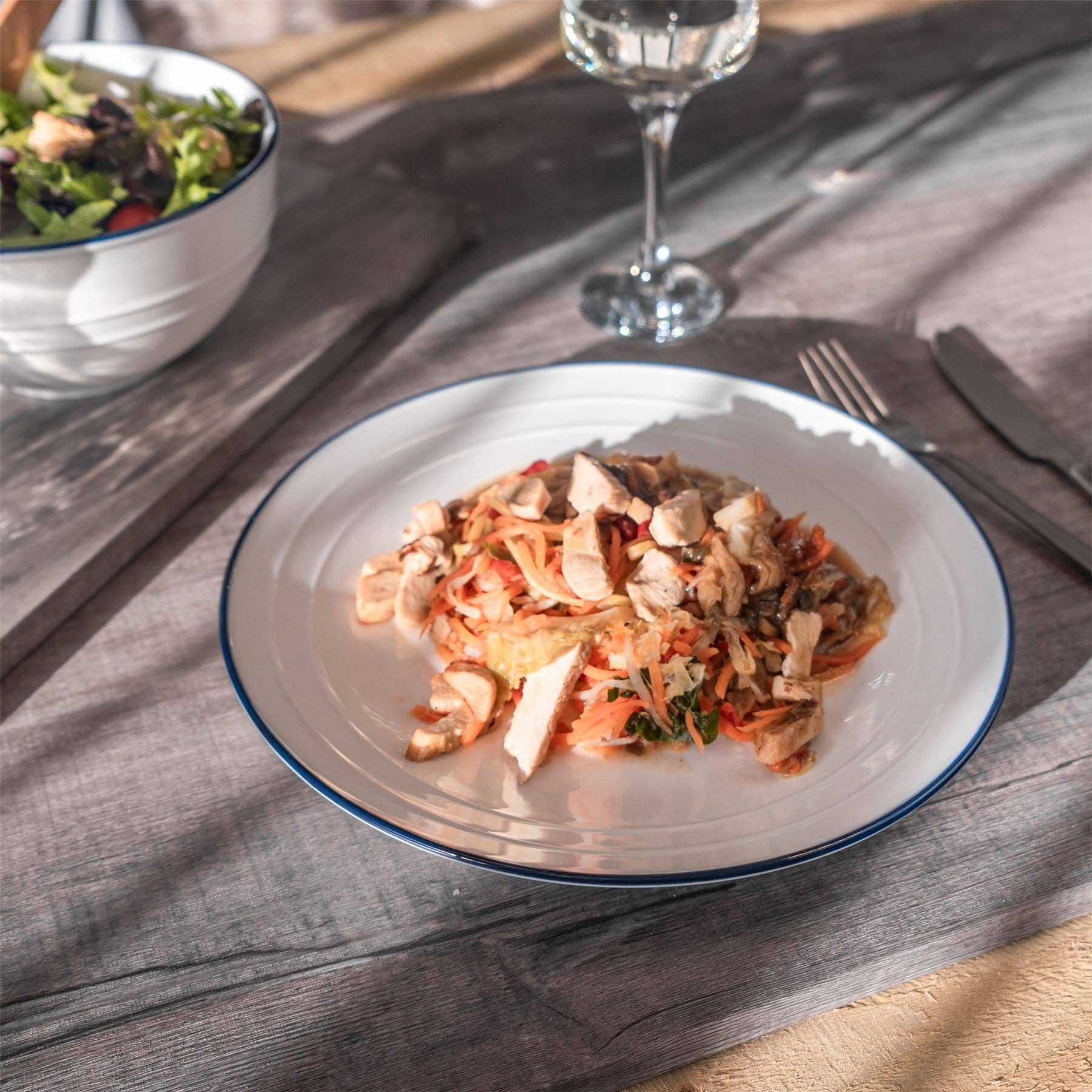 Rinkit Ltd - Wholesale Dinner Plate - Nicola Spring Farmhouse Dinner Plate - 26cm (10")2