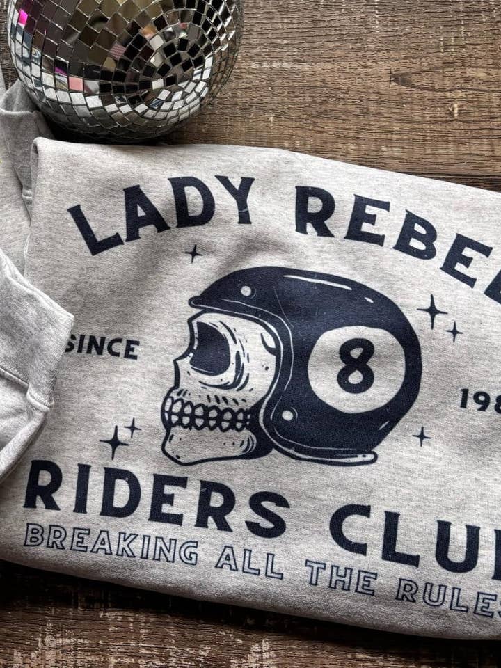 LADY REBEL TRÖJA för wholesale av Sugar & Velvet Collective Wholesale