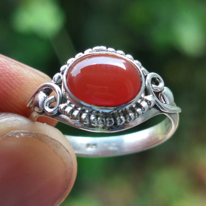 SILVER CAVE – wholesale Solitairering – Förpackning med 9 stycken 925 Sterling Silver Ringar med ädelstenar