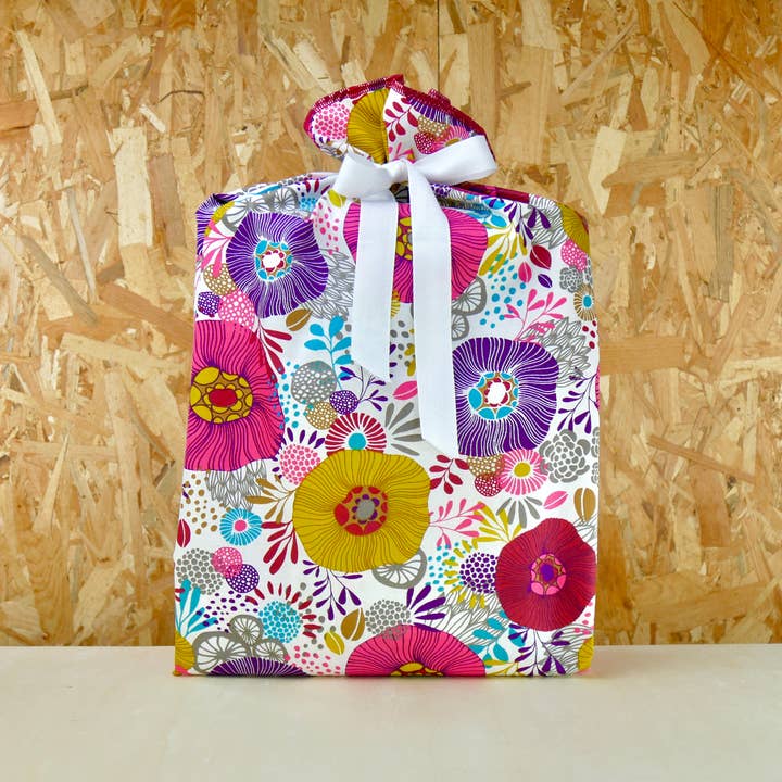 Mid-Nile® gaveindpakning størrelse M med blomsterprint for engroshandel hos NILE®