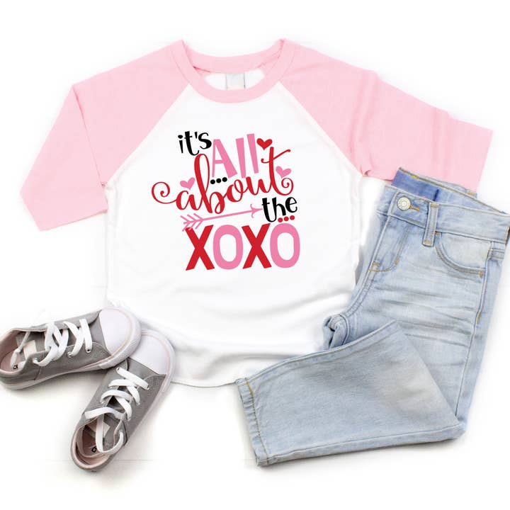 Bump & Beyond Designs - Wholesale Shirt - Kids - It's All About The XOXO Valentine's Shirt, Kids Raglan