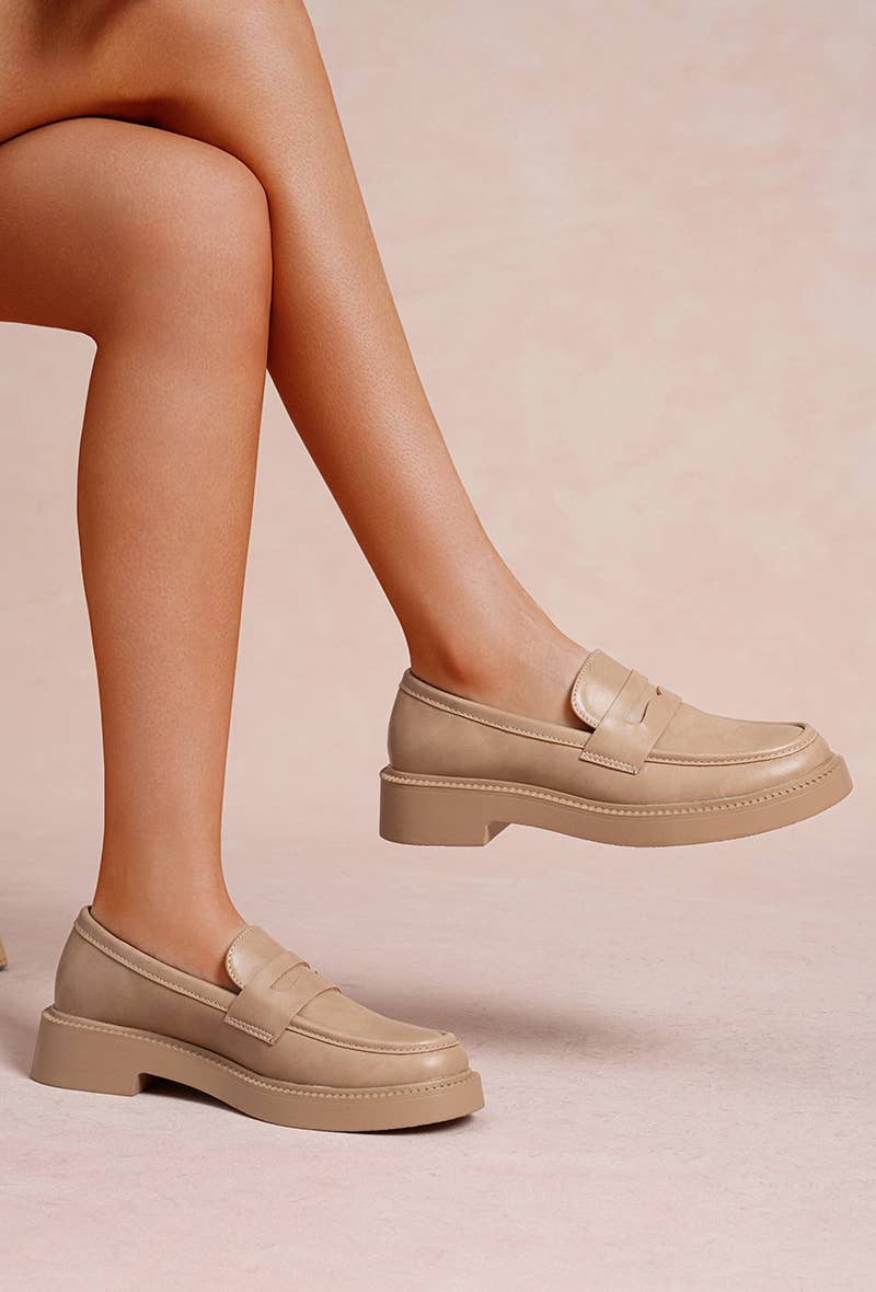 LADY GLORY - Wholesale Loafers - Women's - Sleek platform sole loafers – Minimal & modern look5