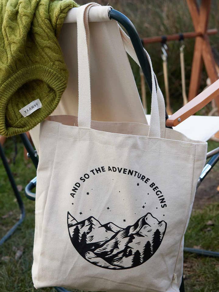 Printed Canvas Bag Begins for wholesale by MANUKA