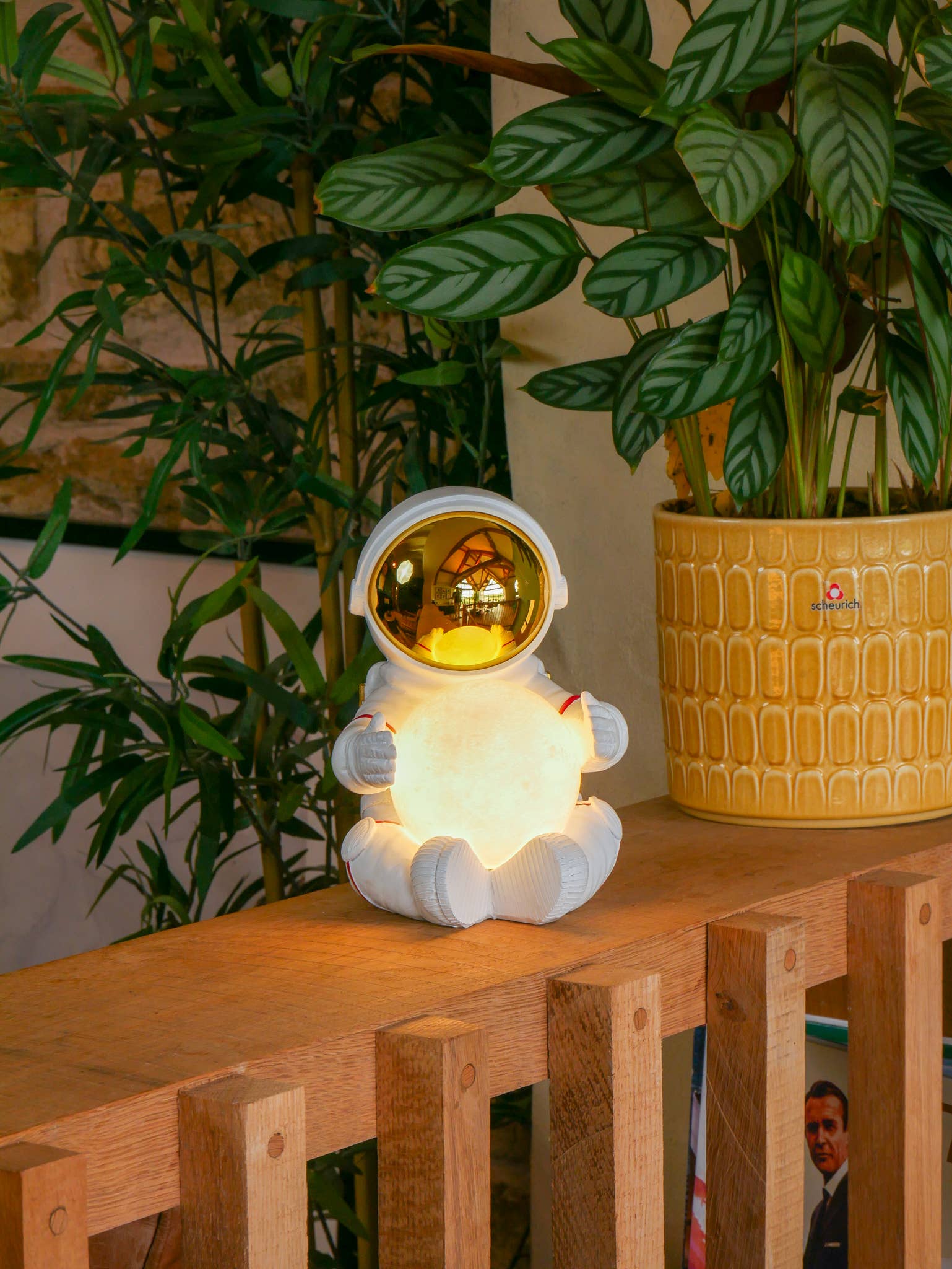 Steepletone UK Ltd - Wholesale Accent/bureaulamp - ASTRO LIGHTS - Nachtlampjes voor astronauten3