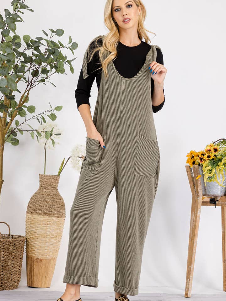 Celeste Clothing – Großhandel Jumpsuit – Damen – Plus-Size verstellbarer Rippen-Overall mit Fronttaschen - CP4387313
