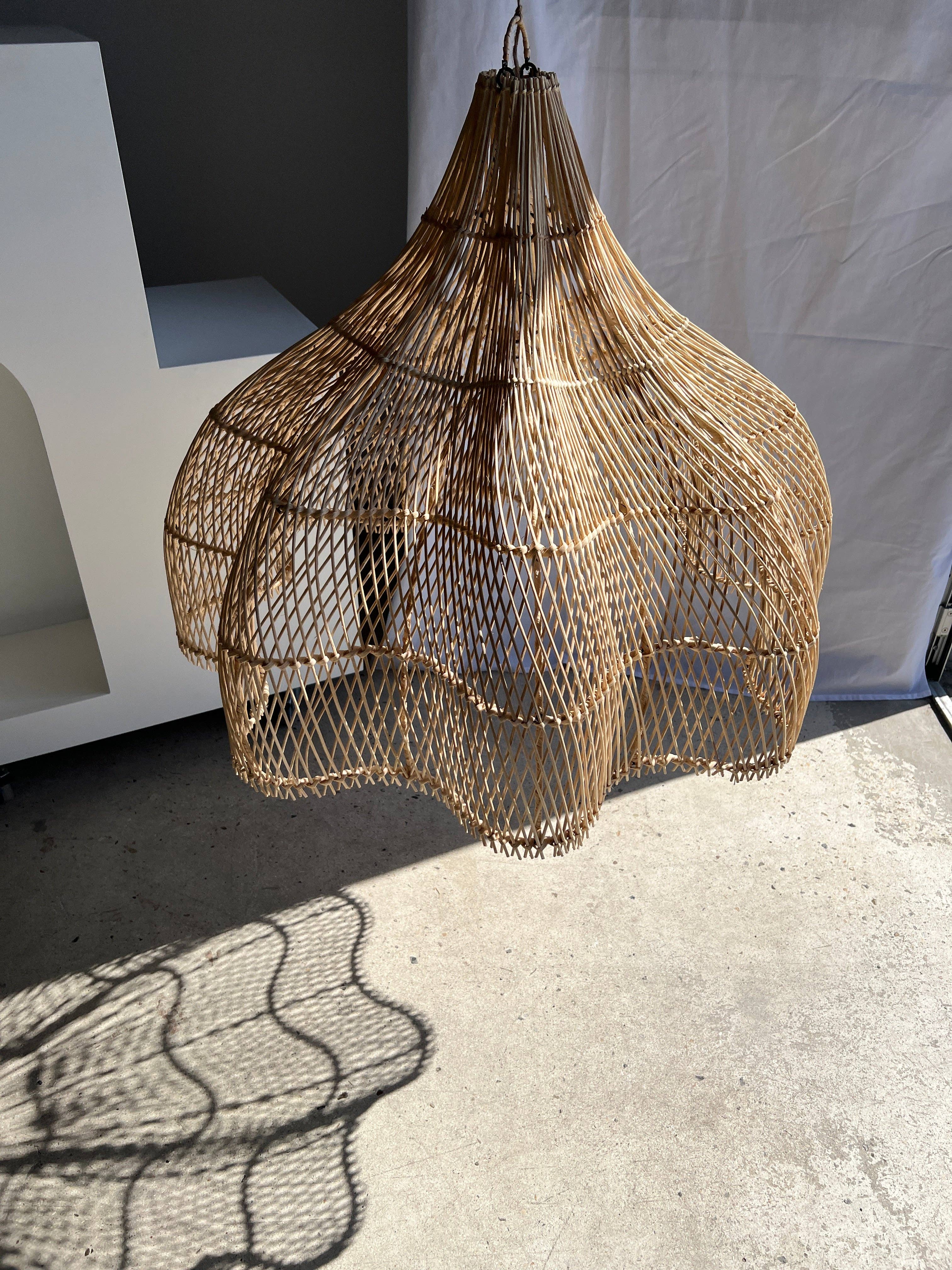 Office Objets - Wholesale Chandelier/Hanging Light - Pendant light, flower-shaped rattan fixture, tulip, corolla H:80cm D80cm46