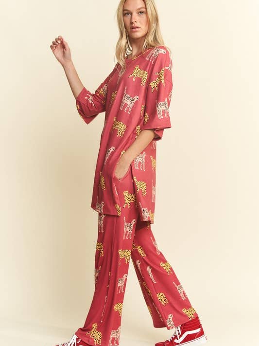 CONJUNTO DE ESTAMPA DE CHITA TAMANHO PLUS SIZE NA PARTE SUPERIOR por atacado de JADE BY JANE