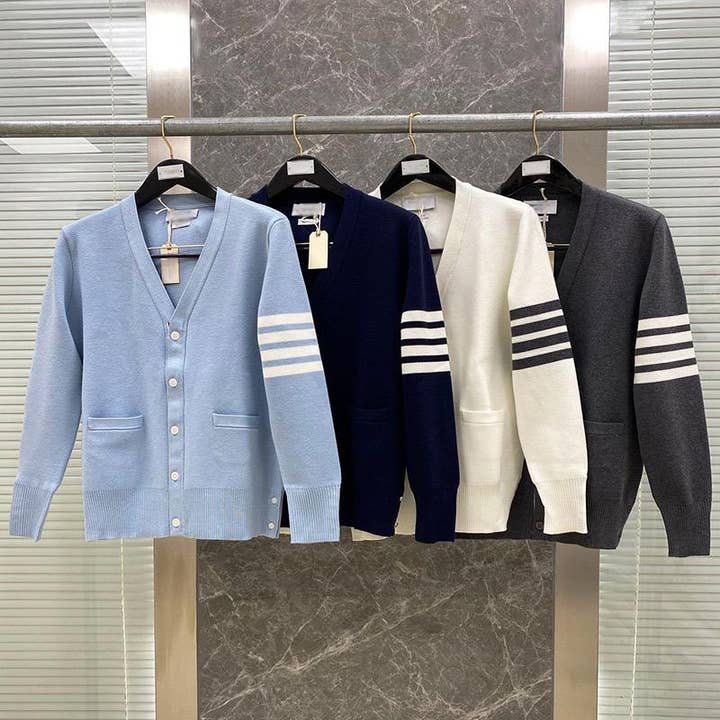 Cardigan douillet unisexe en laine d'automne et d'hiver JK111Y pour la vente par Productseeker