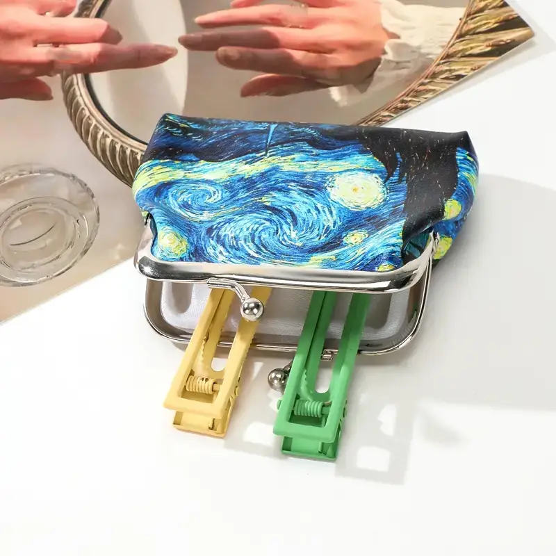 Magnifique Hearts - Wholesale Coin Purse - Women's - Starry Night Coin Purse, Stylish Kiss Lock, Mini Storage Bag3